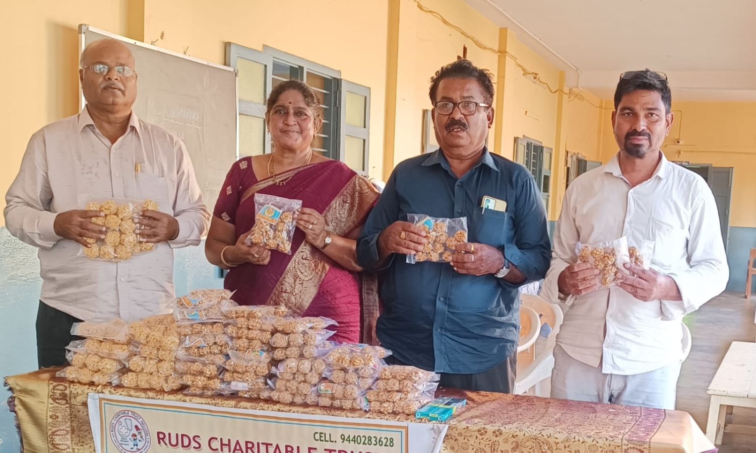 Nellore: వియాని హోంలో పౌష్టికాహార పంపిణీ: సేవా కార