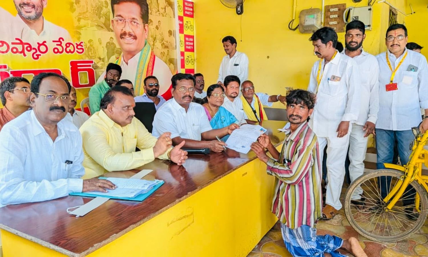 Amalapuram: అమలాపురం ప్రజాదర్బార్‌లో 42 అర్జీలు స్