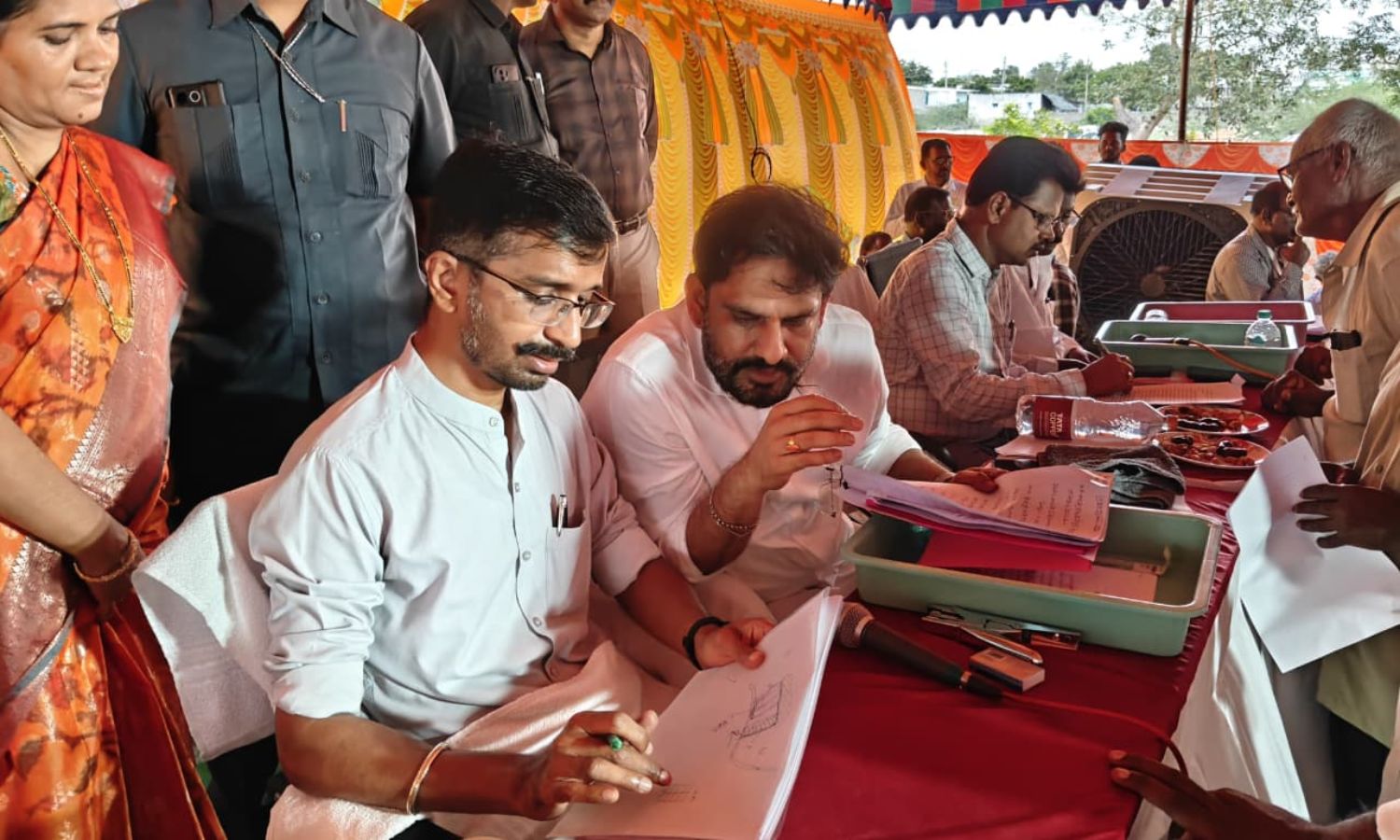 Bapatla: మార్టూరులో ఘనంగా ప్రత్యేక పీజీఆర్ఎస్ కలెక