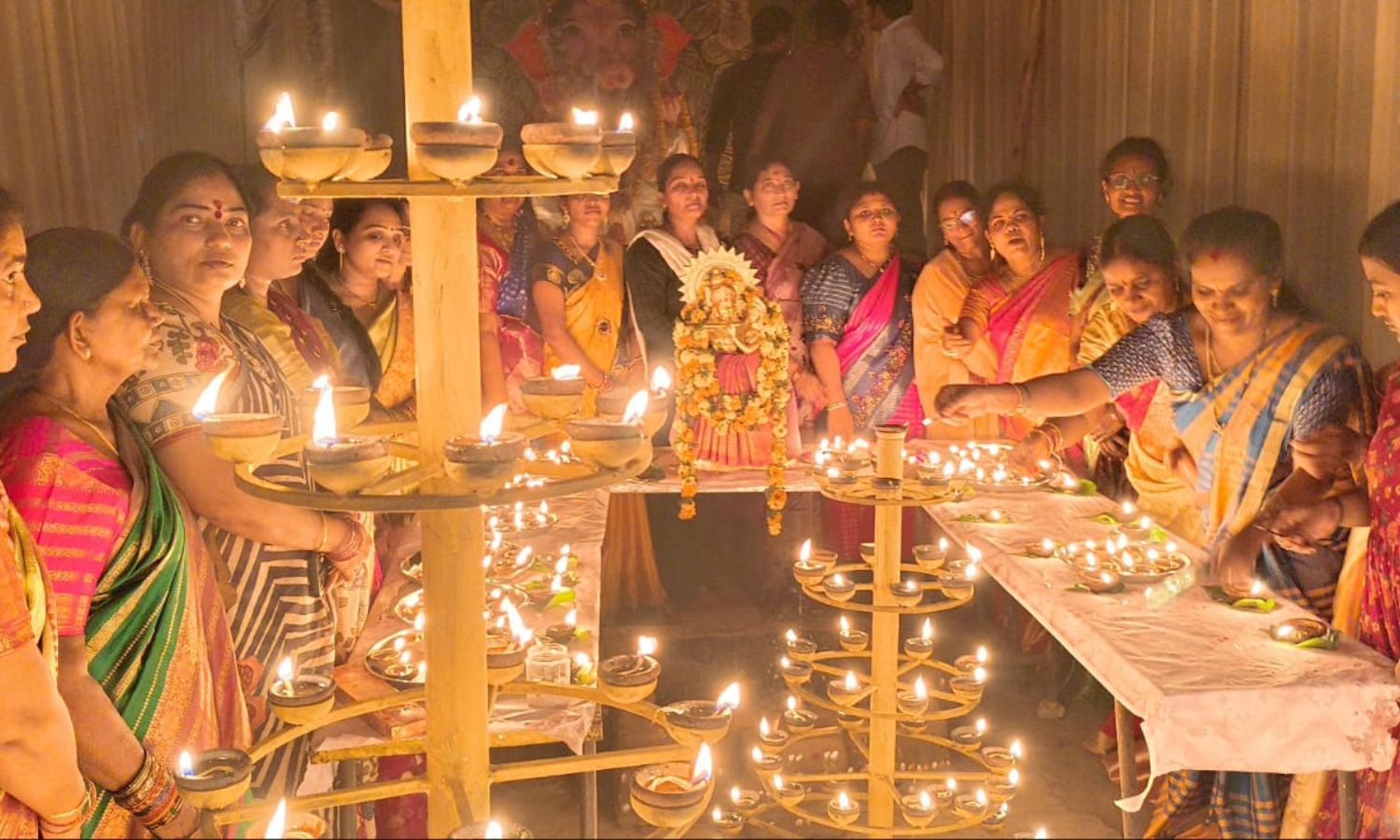 Palwancha: నవదుర్గ యూత్ ఆధ్వర్యంలో గణనాథుడి సన్నిధ