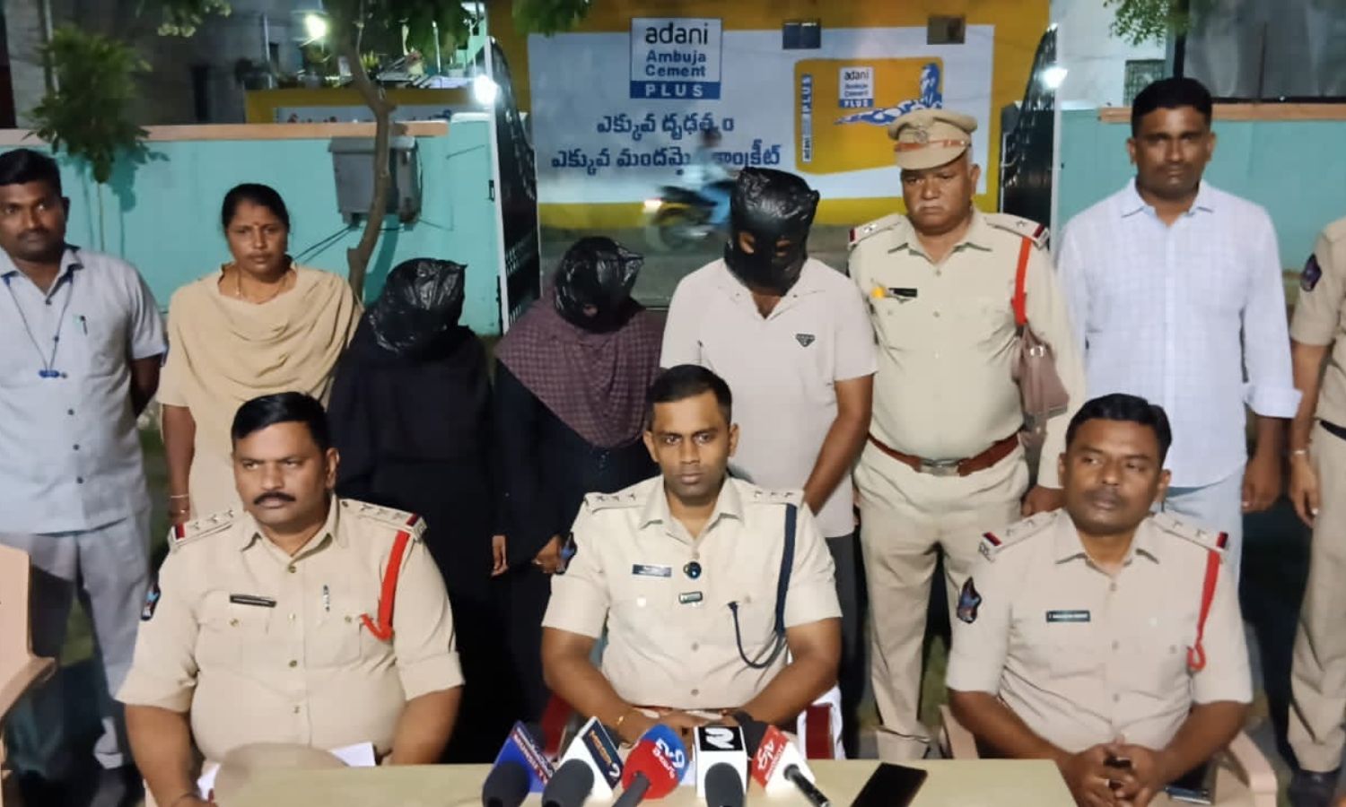 Proddatur: ప్రొద్దుటూరులో చోరీ కేసు ఛేదన ముగ్గురి 