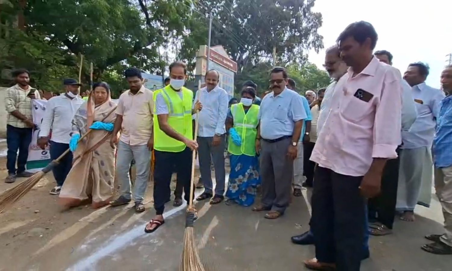 Kadiri: కదిరిలో 'స్వచ్ఛత హీ సేవా' కార్యక్రమంలో ఎమ్