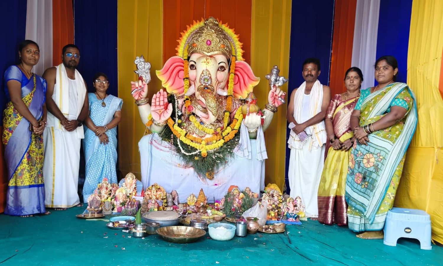 Hanamkonda: పరకాల ఆకులవాడలో ఘనంగా 6వ రోజు గణపతి పూ