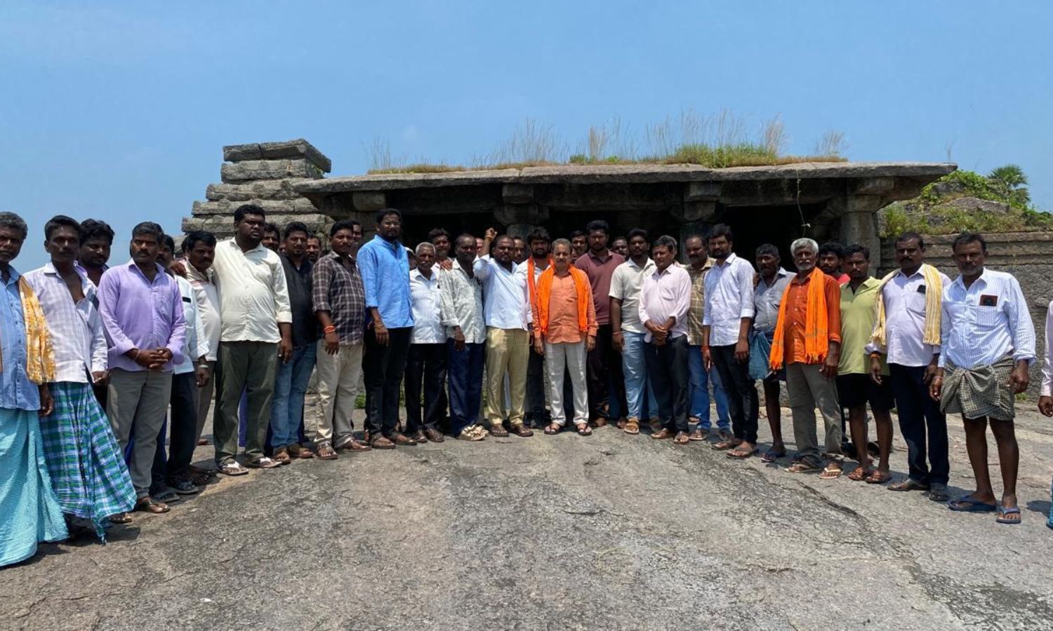 Hanamkonda: కంటాత్మకూర్ వాగు మాటు వద్ద మైనింగ్ అను