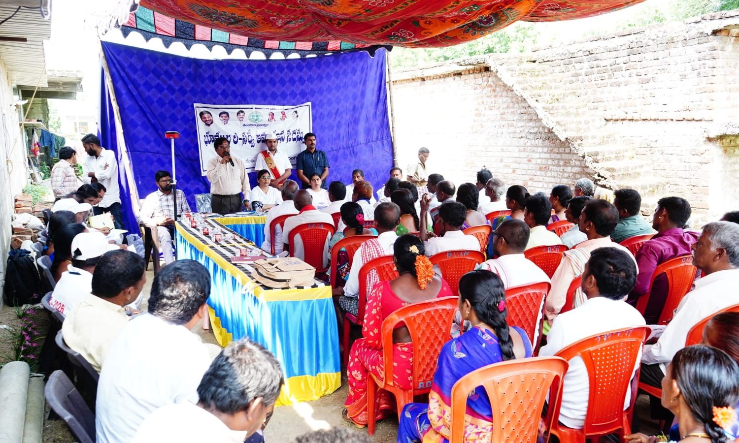 Warangal: అర్షనపల్లిలో భూభారతి రీ-సర్వేపై గ్రామసభ 