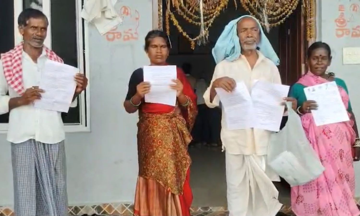 Kuravi: గునిగంటి సాయిలు చిత్రపటానికి మాజీ మంత్రి ర