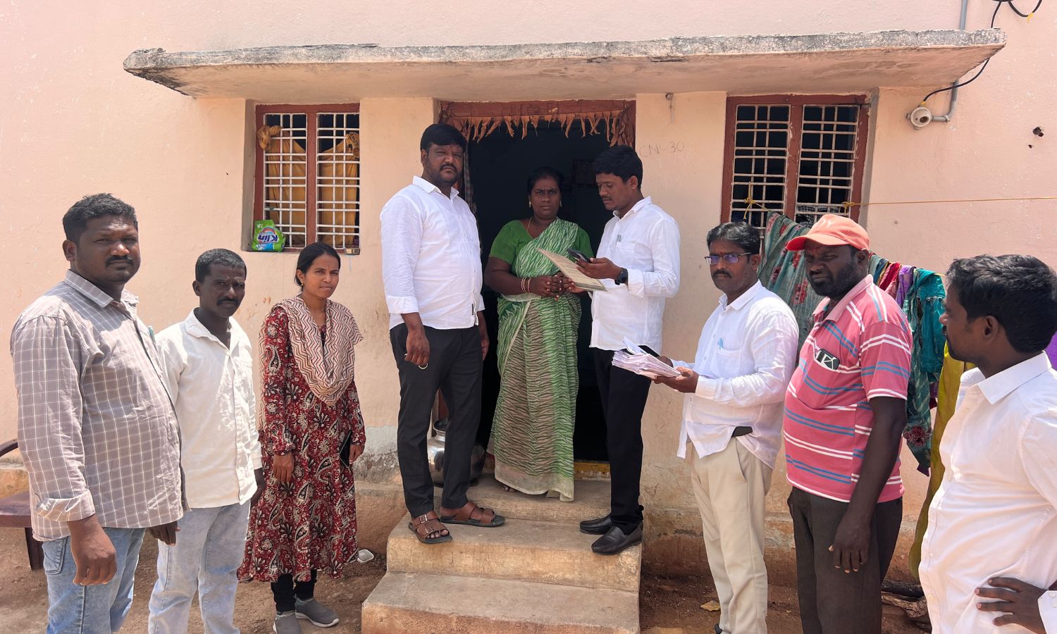 Veldanda: బొల్లంపల్లిలో చేయూత పెన్షన్ల దరఖాస్తుల ప