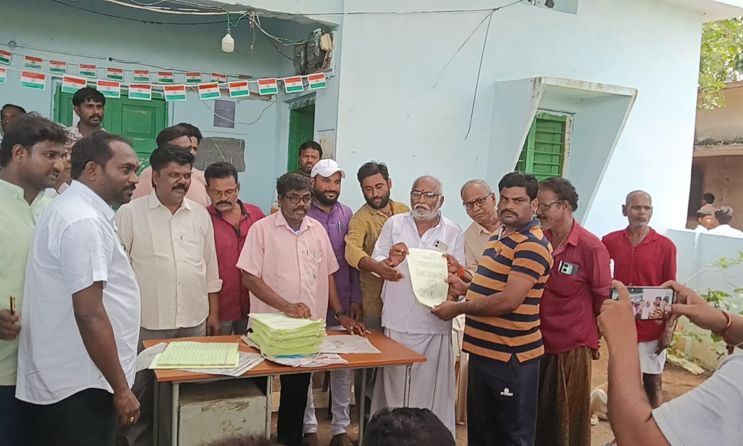 Velerupadu: వేలేరుపాడులో పోలవరం నిర్వాసితులకు ఇంటి
