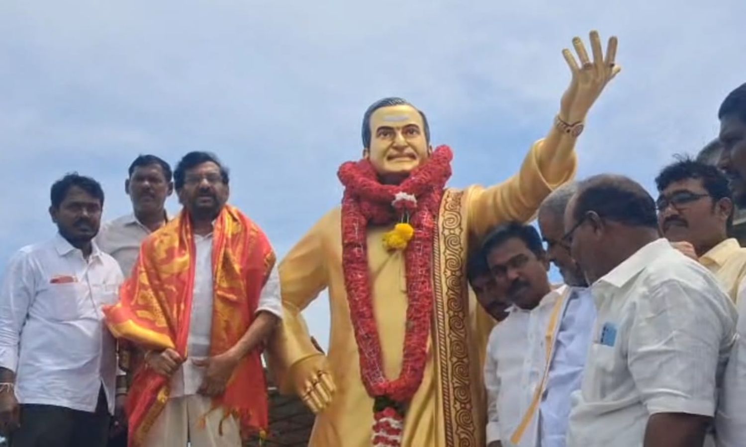 Muthukuru: కృష్ణపట్నంలో రూ.5.65 కోట్లతో అభివృద్ధి: