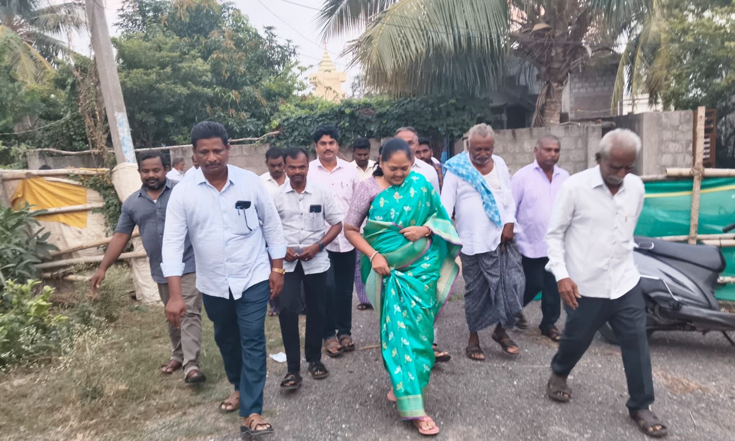 Prathipadu: వైఎస్సార్‌సీపీ నేత యేసుబాబును పరామర్శి