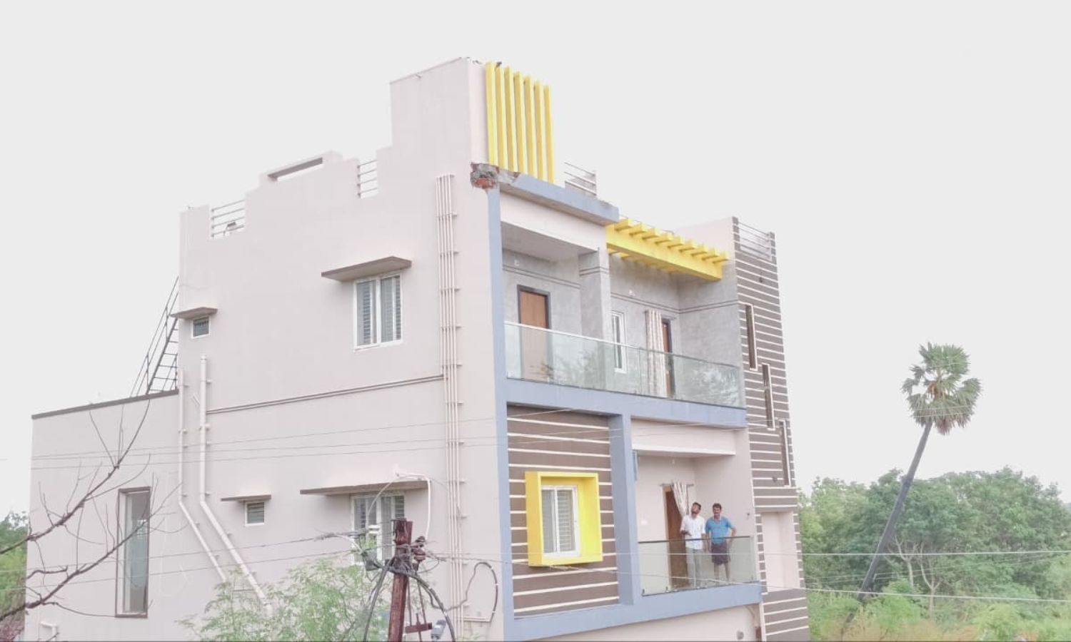 Nellore: రాపూరులో భారీ పిడుగుపాటు.. తప్పిన పెను ప్