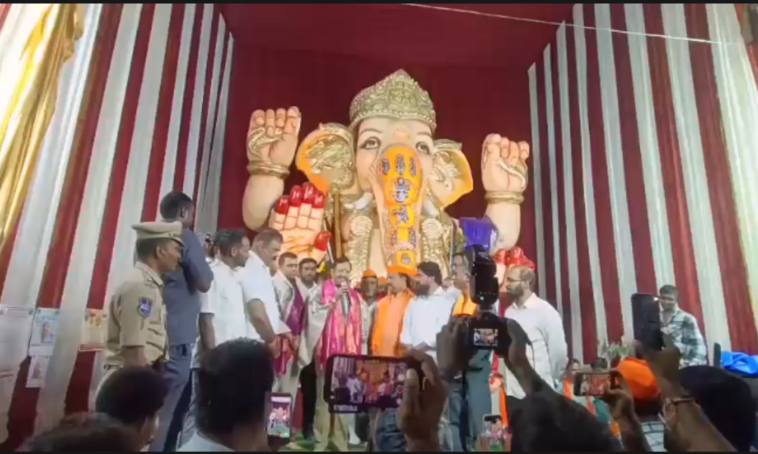 Hyderabad: శాంతిభద్రతలకు అందరూ సహకరించాలి: సీపీ సజ