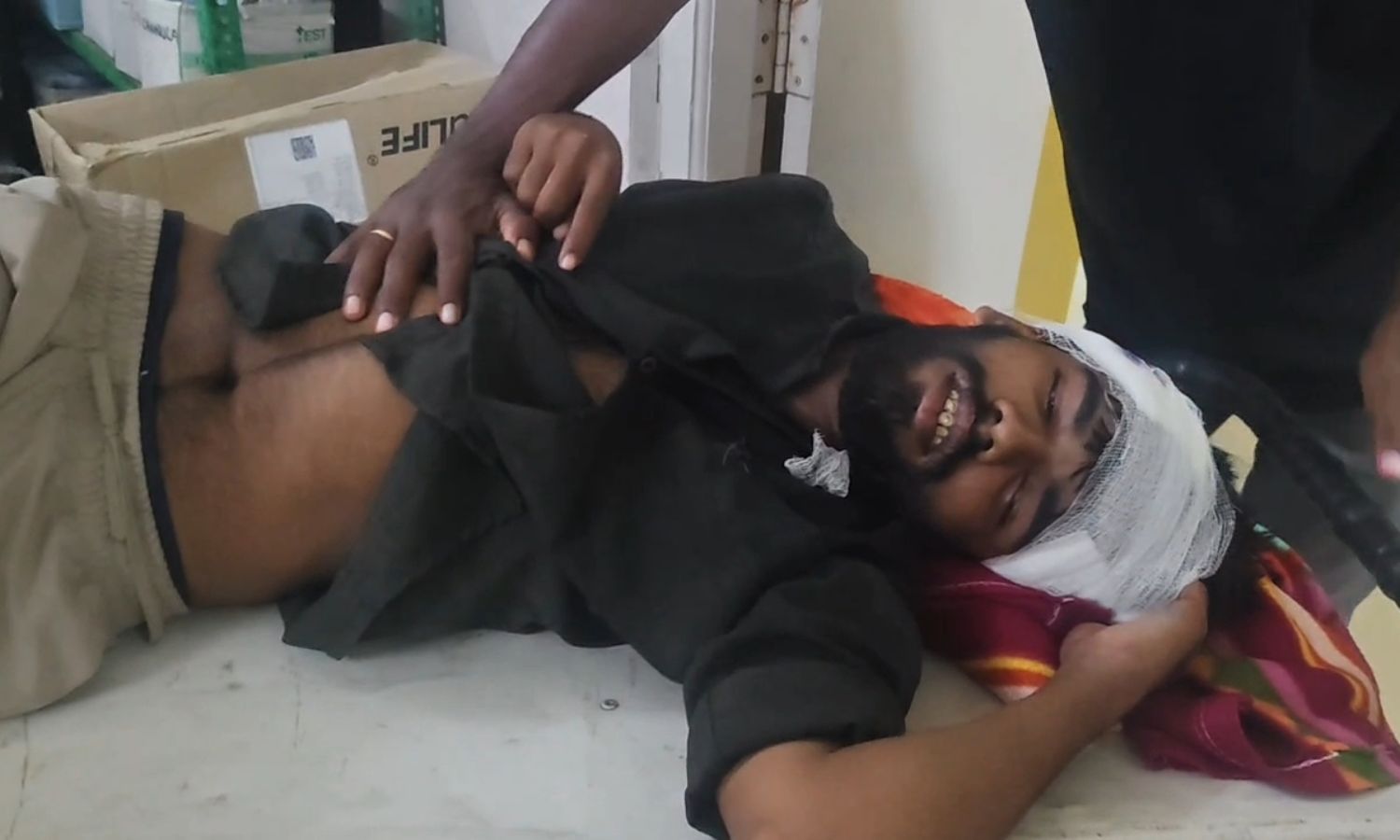Pargi: గోపాల్‌పై కర్రలతో విచక్షణారహిత దాడి.. విషమం