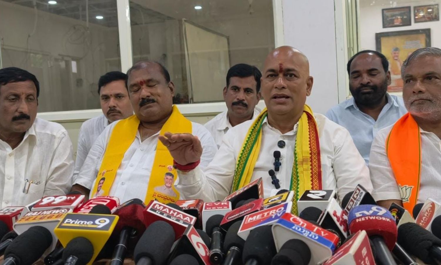 Chodavaram: గుడివాడ అమర్నాథ్‌కు సవాల్ విసిరిన చోడవ