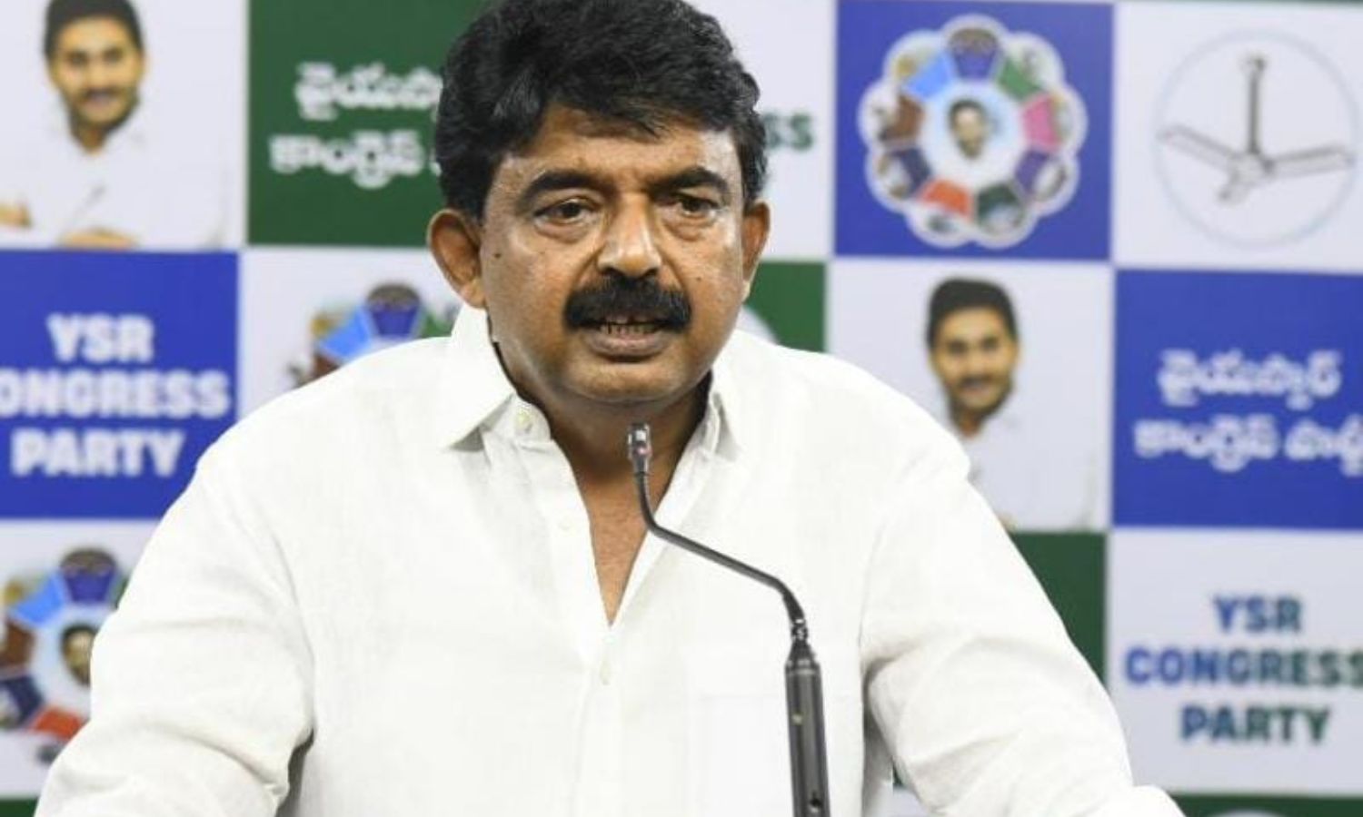 Penamaluru: చంద్రబాబుకు సర్పంచ్ ఎన్నికల ధైర్యం లేద