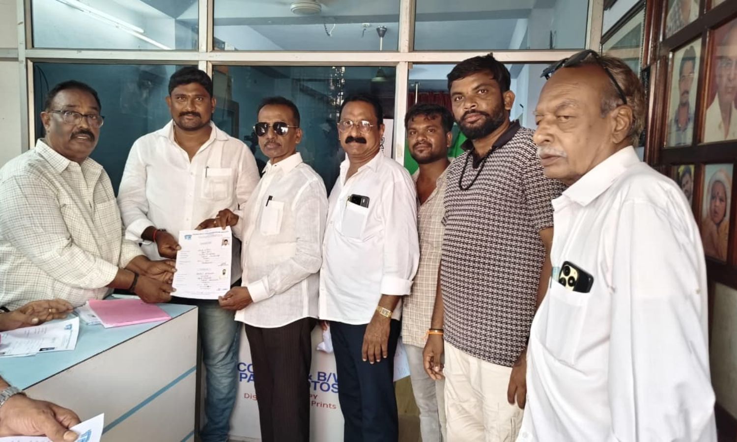 Parkal: ఫోటోగ్రాఫర్స్ అసోసియేషన్ ఎన్నికల్లో శ్రీధర