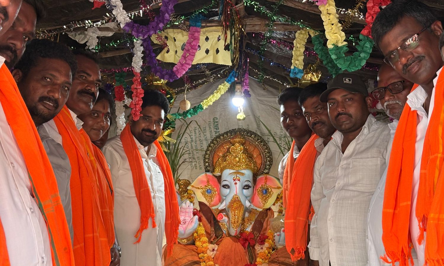 Kalluru: కల్లూరు వినాయక మండపాల్లో డాక్టర్ మట్టా దయ