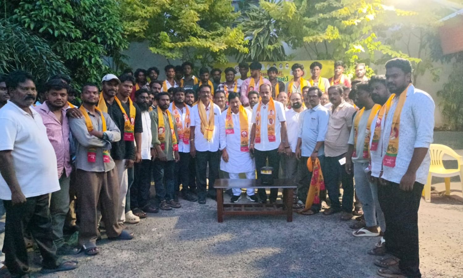 Peddapuram: పెద్దాపురంలో టీడీపీలోకి భారీగా యువకుల 