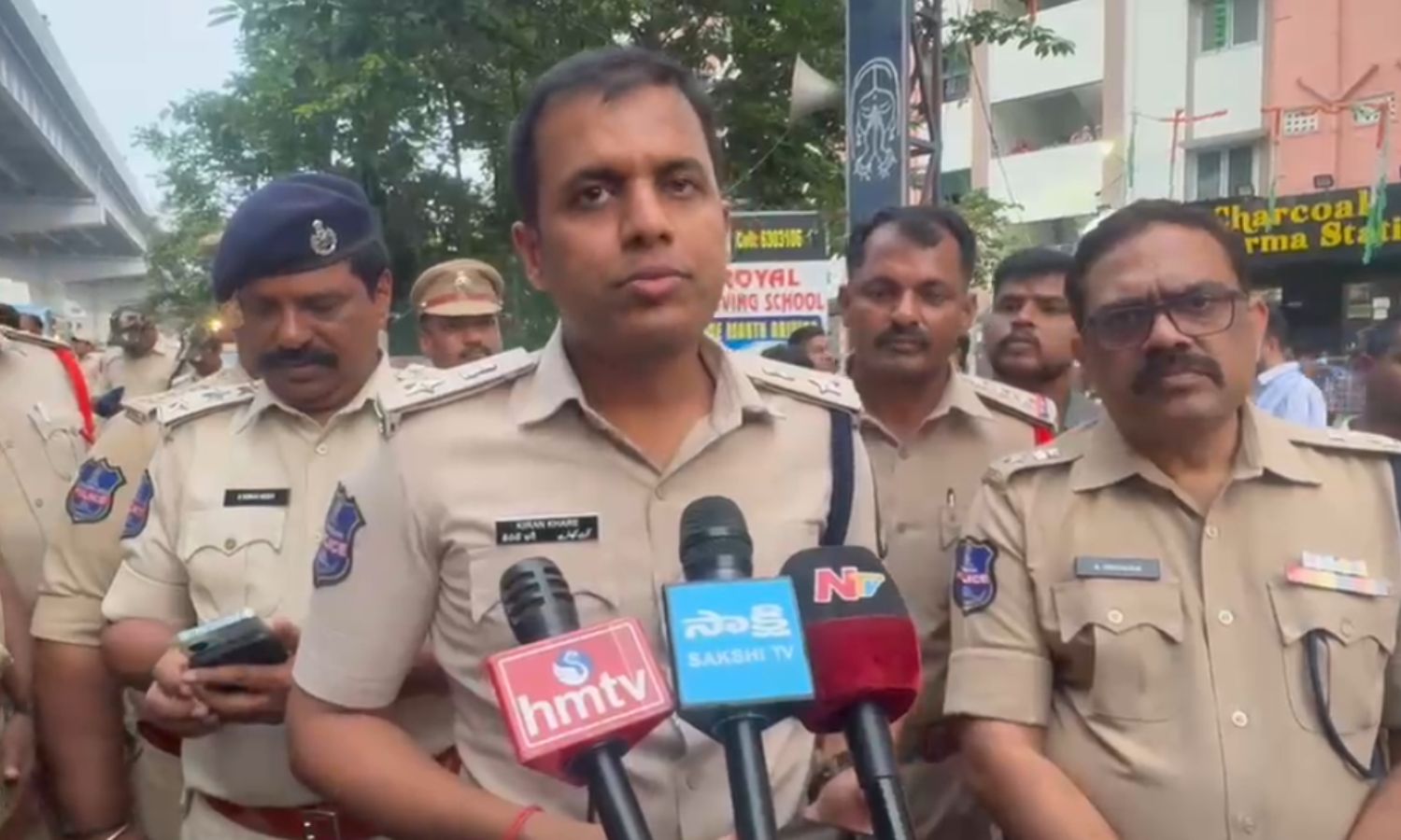 Madannapet: మాదన్నపేట్‌లో ఉద్రిక్తత: గణేష్ అన్నదాన
