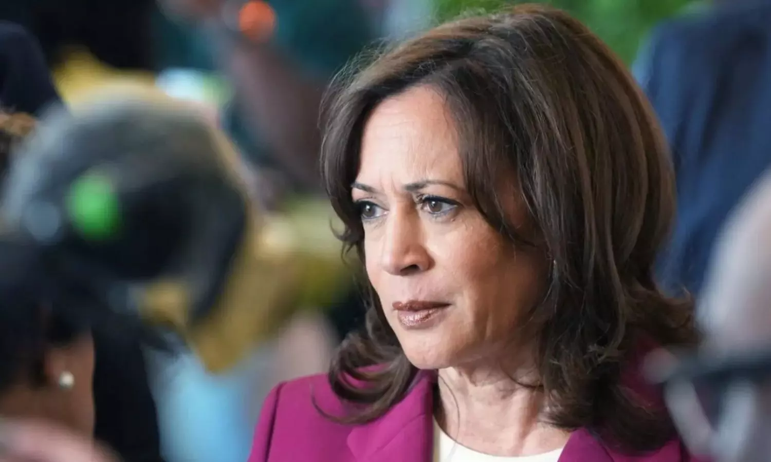 Kamala Harris: అమెరికా అధ్యక్ష రేసులో కమలా హారిస్? మౌనం వెనుక రహస్యమేంటి? Kamala Harris: అమెరికా అధ్యక్ష రేసులో కమలా హారిస్? మౌనం వెనుక రహస్యమేంటి?