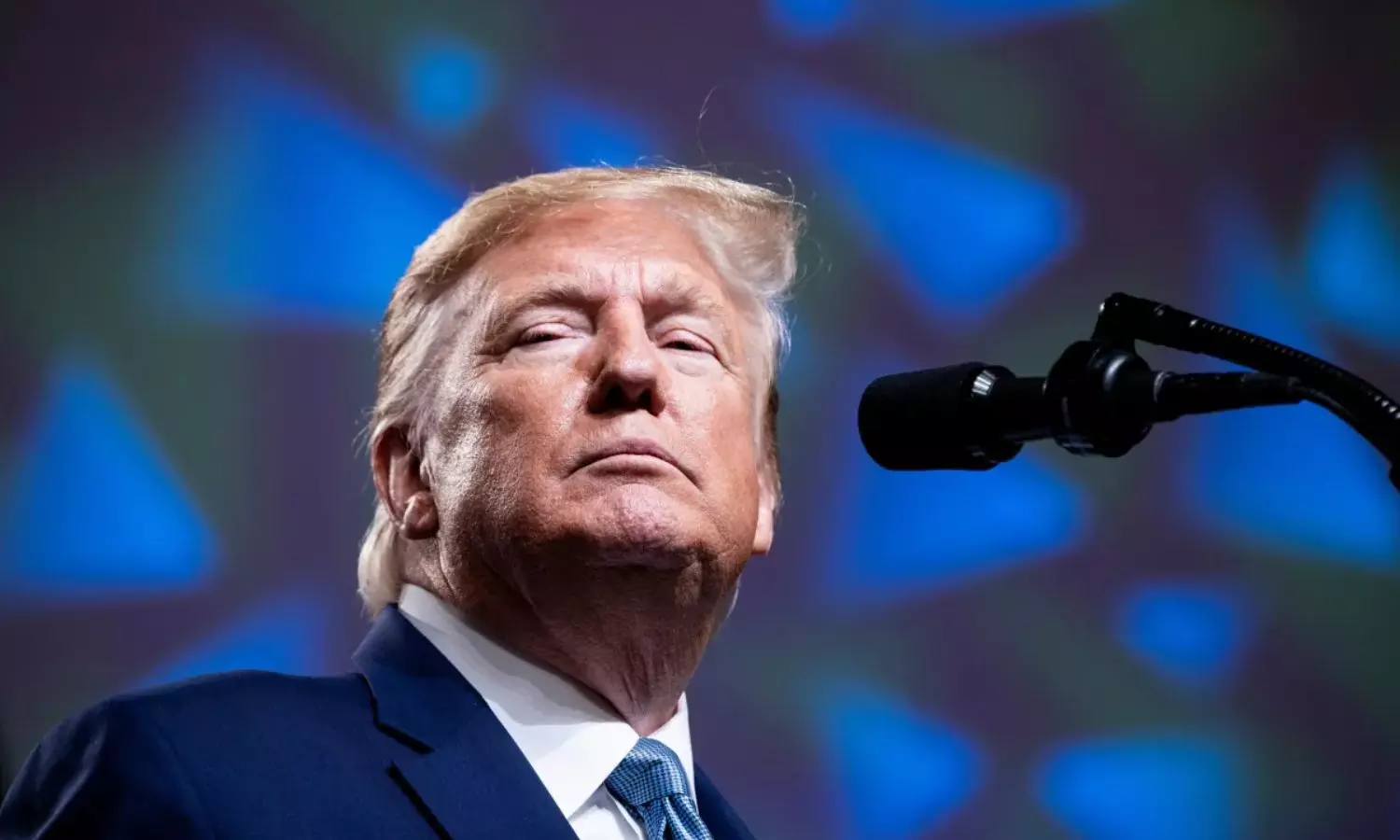 Trump Recent Behavior: ట్రంప్ ప్రవర్తనపై మానసిక వైద్యులు సంచలన వ్యాఖ్యలు... Trump Recent Behavior: ట్రంప్ ప్రవర్తనపై మానసిక వైద్యులు సంచలన వ్యాఖ్యలు...