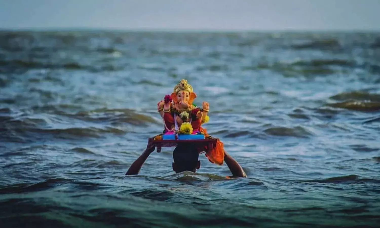 Ganesh Visarjan: గణేశుడిని నిమజ్జనం ఎందుకు చేస్తారు...నిమజ్జనం చేయకుంటే ఏమౌతుందో తెలుసా? Ganesh Visarjan: గణేశుడిని నిమజ్జనం ఎందుకు చేస్తారు...నిమజ్జనం చేయకుంటే ఏమౌతుందో తెలుసా?