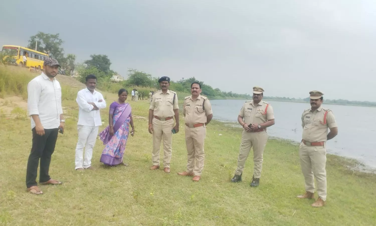 Rayaparthi Rayaparthi
