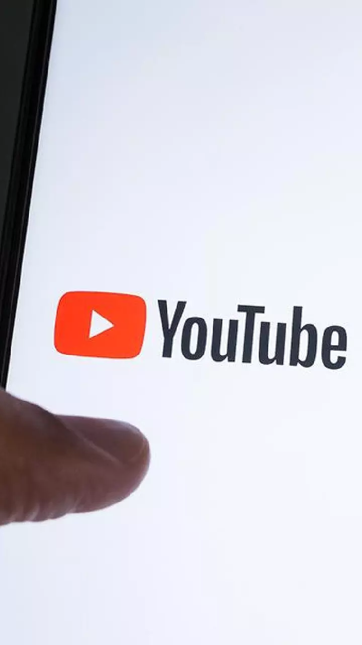 YouTube: యూట్యూబ్ నుంచి అదిరిపోయే అప్డేట్స్..ఇకపై ఏఐ సహాయంతో ఈజీగా కంటెంట్ క్రియేషన్ YouTube: యూట్యూబ్ నుంచి అదిరిపోయే అప్డేట్స్..ఇకపై ఏఐ సహాయంతో ఈజీగా కంటెంట్ క్రియేషన్