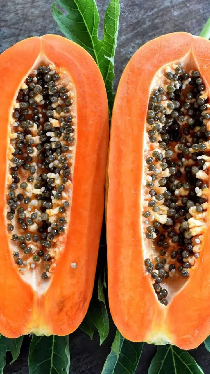Papaya: ఉదయాన్నే ఓ కప్పు బొప్పాయి తింటే శరీరంలో జరిగే అద్భుతాలు ఇవే Papaya: ఉదయాన్నే ఓ కప్పు బొప్పాయి తింటే శరీరంలో జరిగే అద్భుతాలు ఇవే