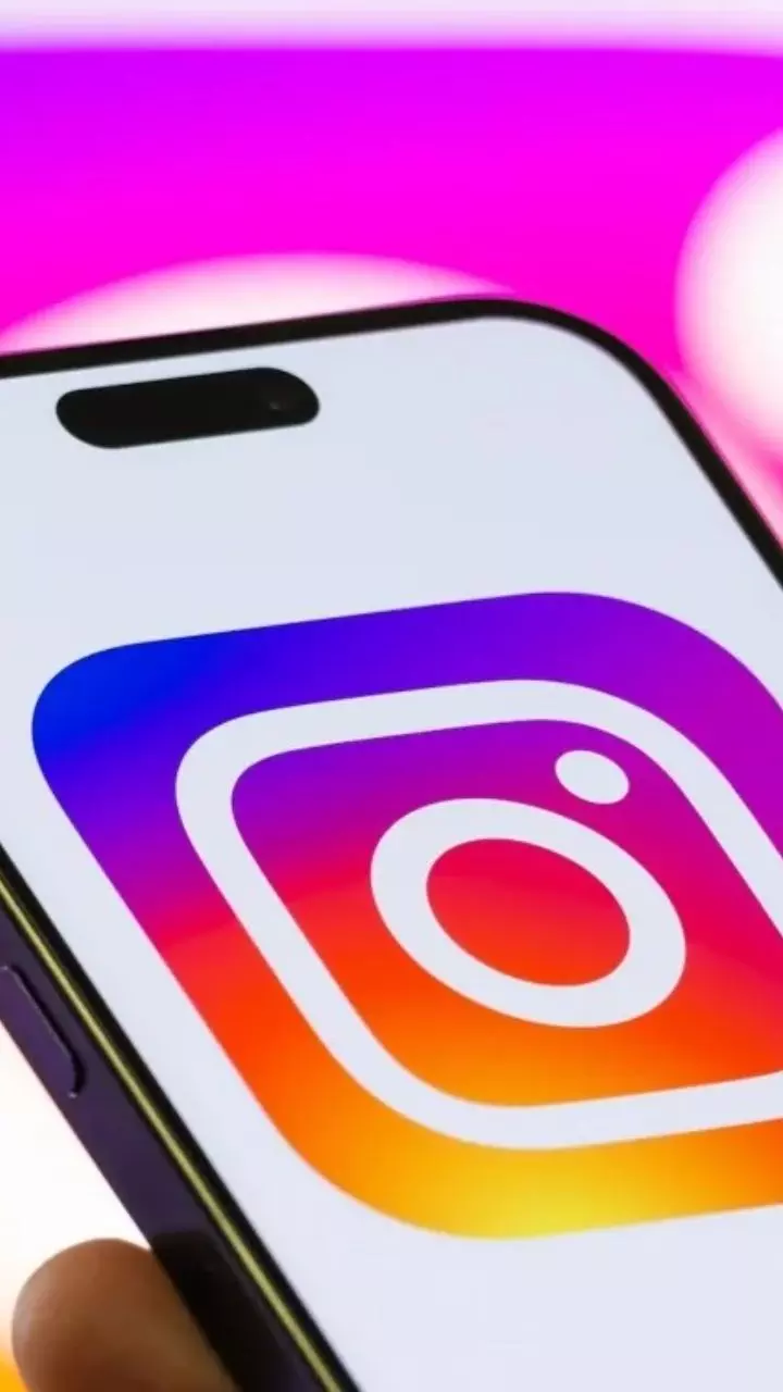 Instagram: ఇన్స్టాలో ఫోటోలు, వీడియోలు పోతాయనే టెన్షన్ ఉందా? ఇలా చేయండి చాలు! Instagram: ఇన్స్టాలో ఫోటోలు, వీడియోలు పోతాయనే టెన్షన్ ఉందా? ఇలా చేయండి చాలు!