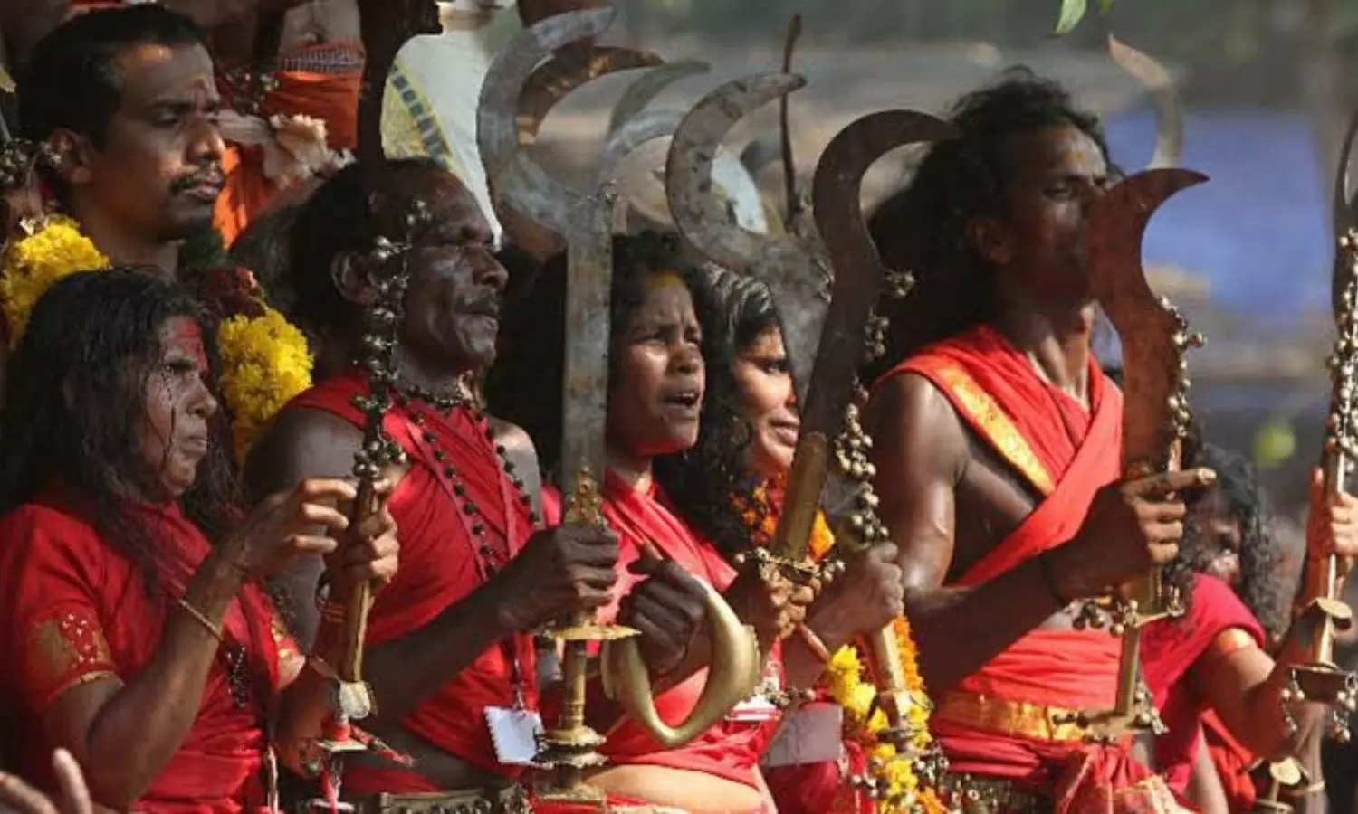 Bhagavathy Temple: ఇక్కడ అమ్మవారికి తిట్లతోనే పూజలు...ఏడోరోజు రక్తపాతమే