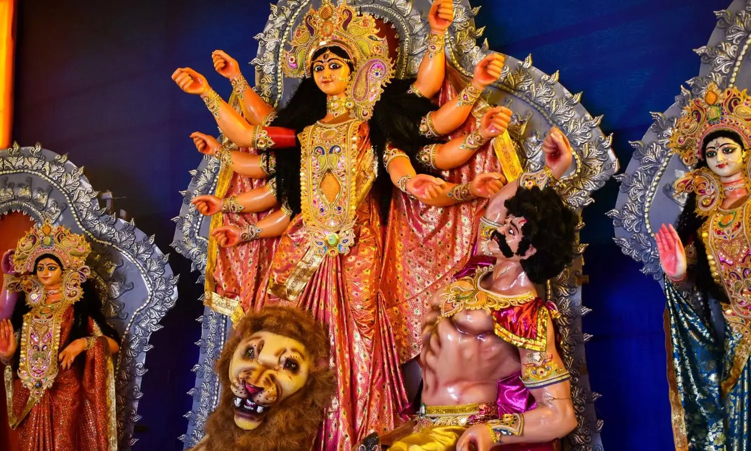 Tri Ratri Vrat: త్రిరాత్ర వ్రతం విశిష్టత...దసరా చివరి మూడు రోజులు ఎందుకు ముఖ్యమో తెలుసా? Tri Ratri Vrat: త్రిరాత్ర వ్రతం విశిష్టత...దసరా చివరి మూడు రోజులు ఎందుకు ముఖ్యమో తెలుసా?