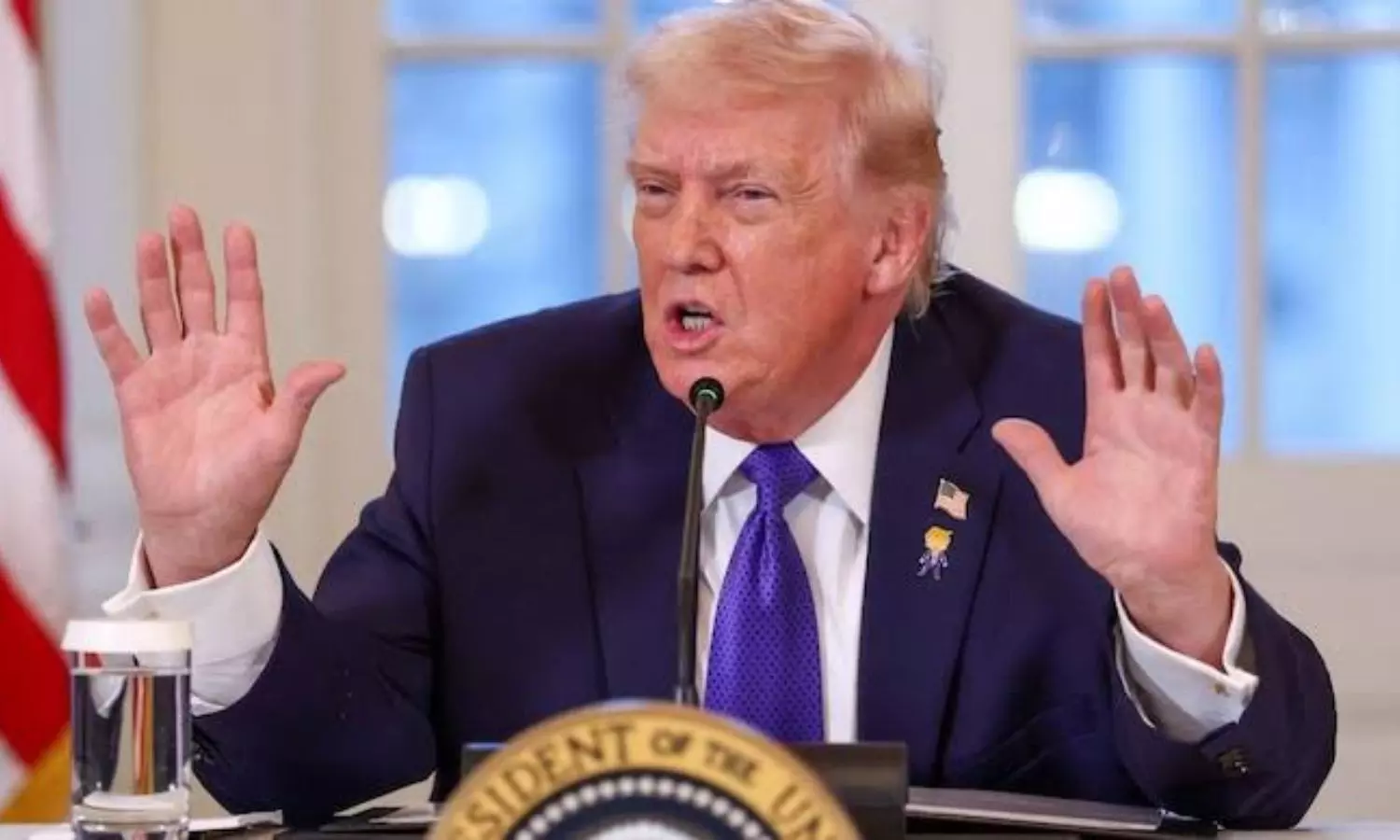 Trump Iran Military Action: ఇరాన్పై యుద్దానికి ట్రంప్ మళ్లీ సిద్దమౌతున్నాడా? Trump Iran Military Action: ఇరాన్పై యుద్దానికి ట్రంప్ మళ్లీ సిద్దమౌతున్నాడా?