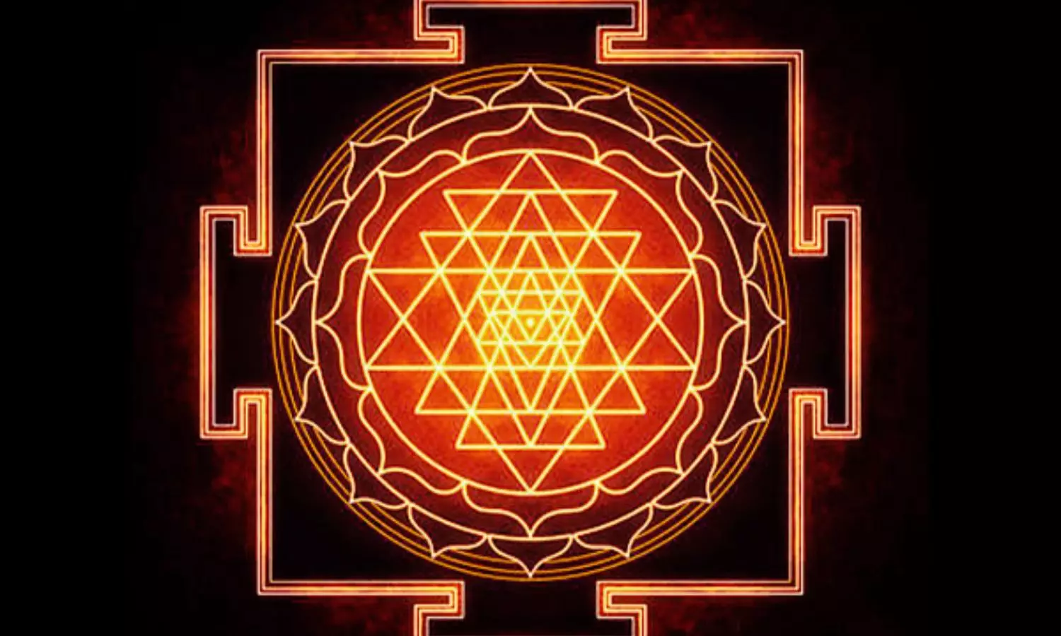 Sri Chakra: ఈ నియమాలు పాటించకుండా ఇంట్లో శ్రీచక్రాన్ని ప్రతిష్టిస్తే... ఏమౌతుందో తెలుసా?